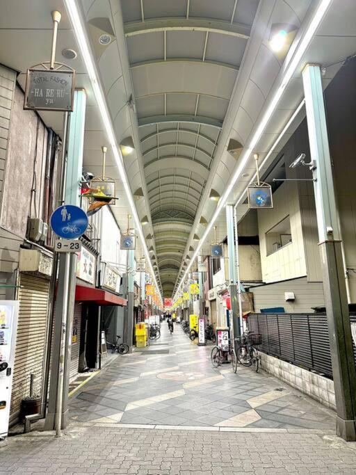 103号室花園町駅と萩之茶屋駅各2分ベット2台専用バスルーム付きアクセス抜群 * Ōsaka