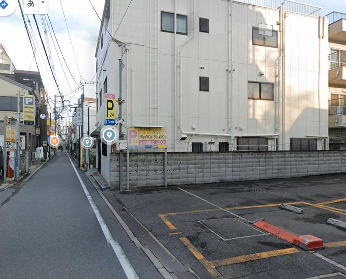 103号室花園町駅と萩之茶屋駅各2分ベット2台専用バスルーム付きアクセス抜群 อพาร์ทเม้น *